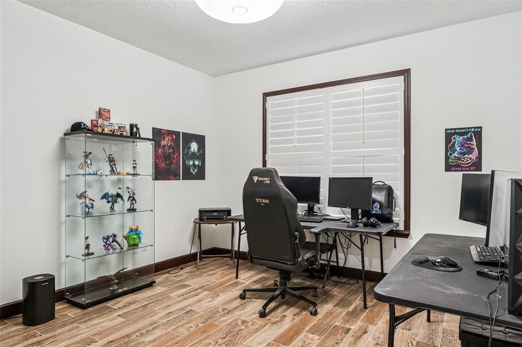 For Sale: $669,987 (3 beds, 2 baths, 1949 Square Feet)