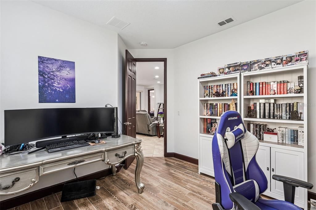 For Sale: $669,987 (3 beds, 2 baths, 1949 Square Feet)