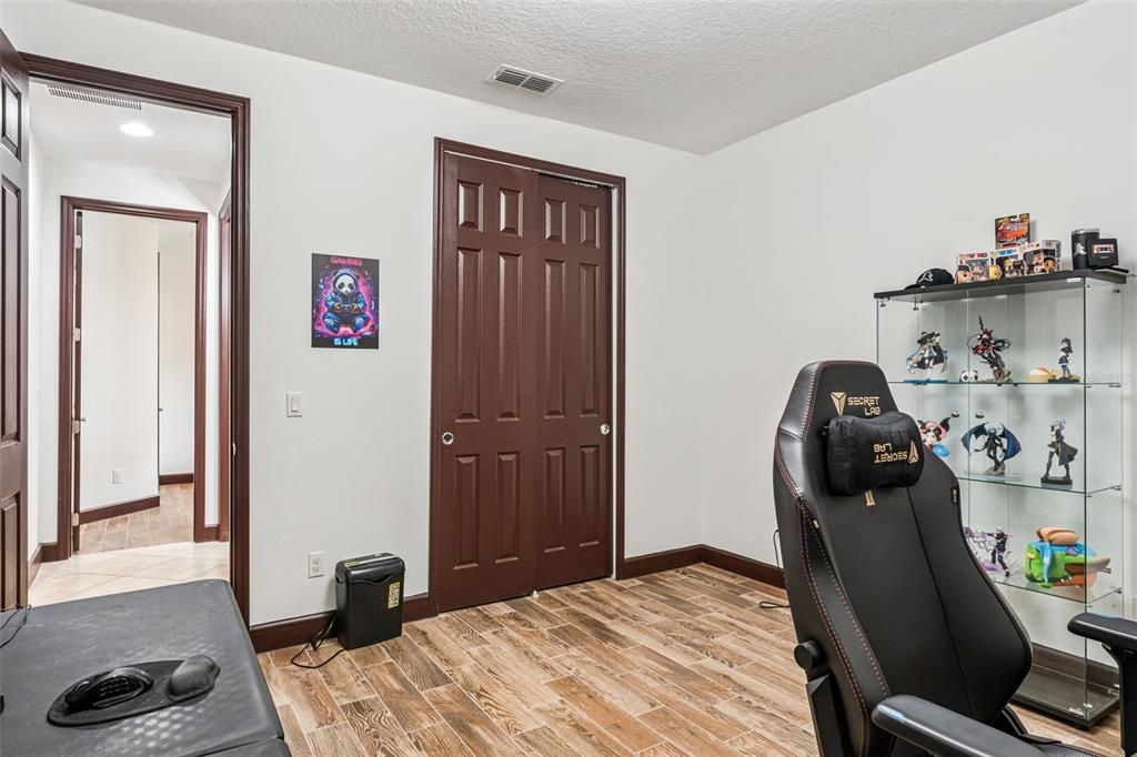 For Sale: $669,987 (3 beds, 2 baths, 1949 Square Feet)