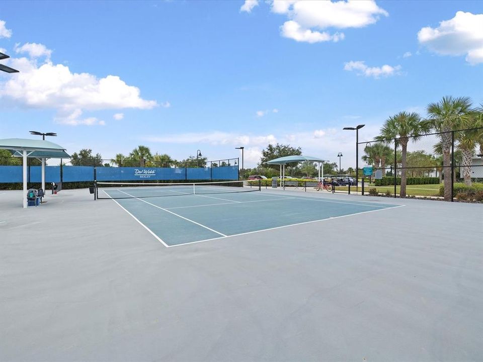 Под контрактом: $479,000 (2 спален, 2 ванн, 1894 Квадратных фут)