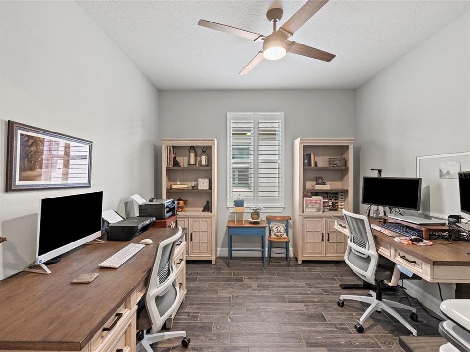 Под контрактом: $479,000 (2 спален, 2 ванн, 1894 Квадратных фут)