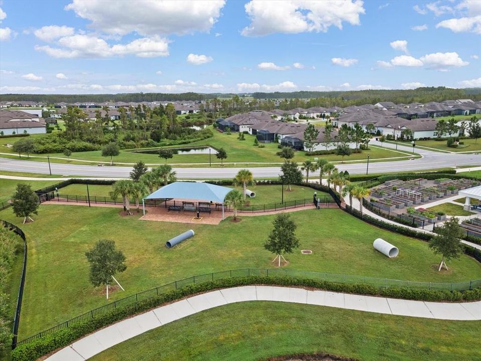 Под контрактом: $479,000 (2 спален, 2 ванн, 1894 Квадратных фут)