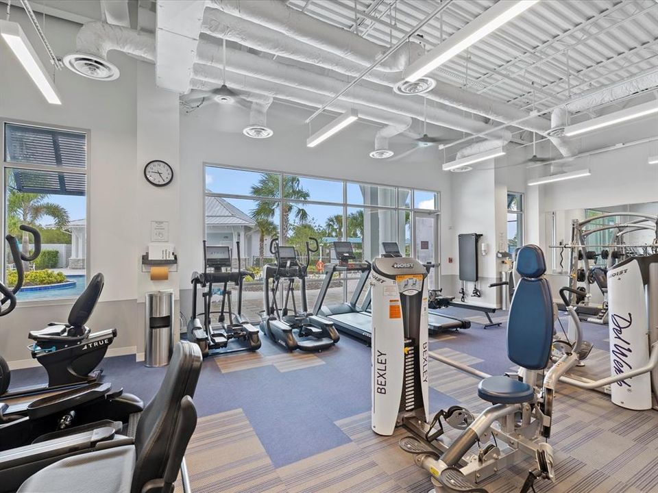 Под контрактом: $479,000 (2 спален, 2 ванн, 1894 Квадратных фут)