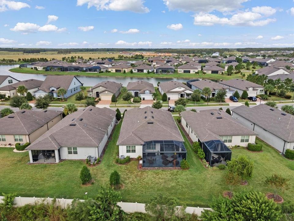 Под контрактом: $479,000 (2 спален, 2 ванн, 1894 Квадратных фут)