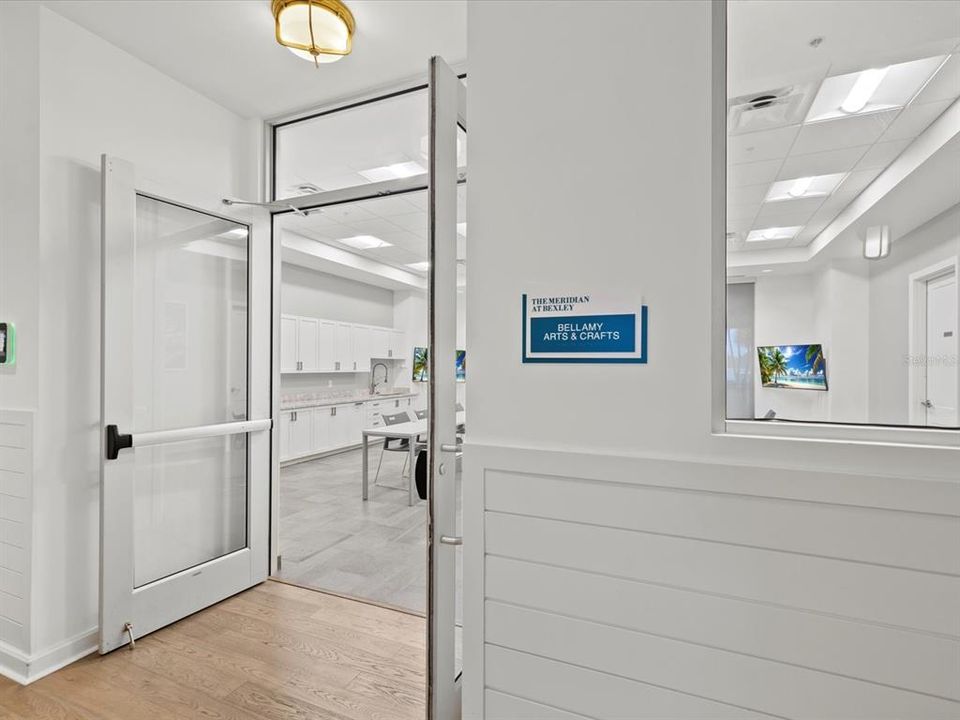 Под контрактом: $479,000 (2 спален, 2 ванн, 1894 Квадратных фут)