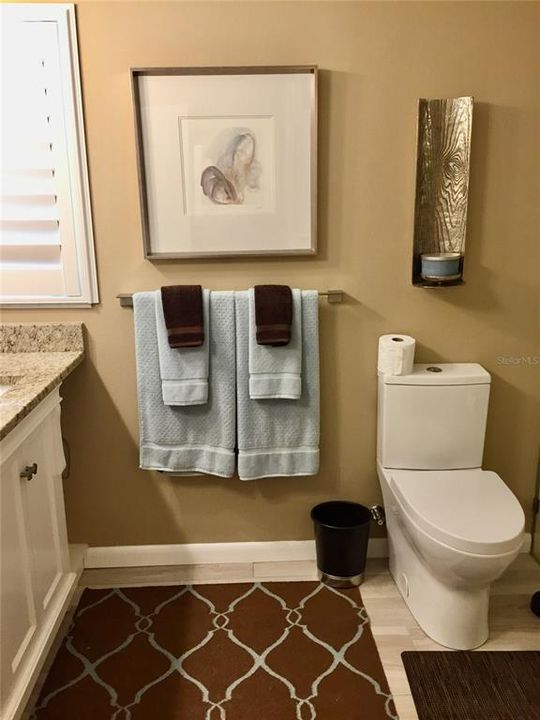 For Rent: $4,000 (2 beds, 2 baths, 1009 Square Feet)