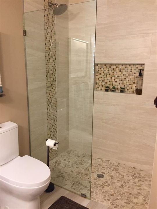 For Rent: $4,000 (2 beds, 2 baths, 1009 Square Feet)