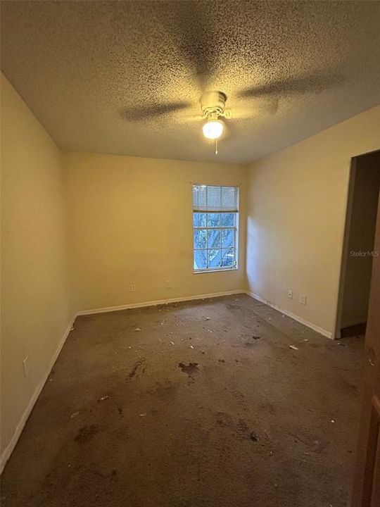 Active With Contract: $285,000 (3 beds, 2 baths, 1690 Square Feet)