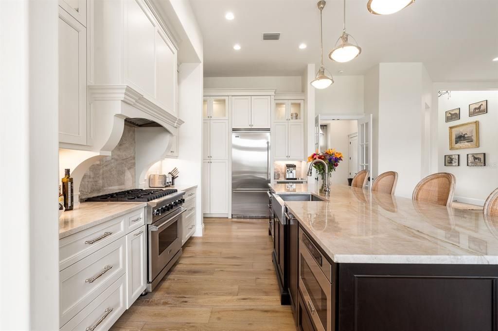 For Sale: $2,250,000 (3 beds, 3 baths, 2932 Square Feet)