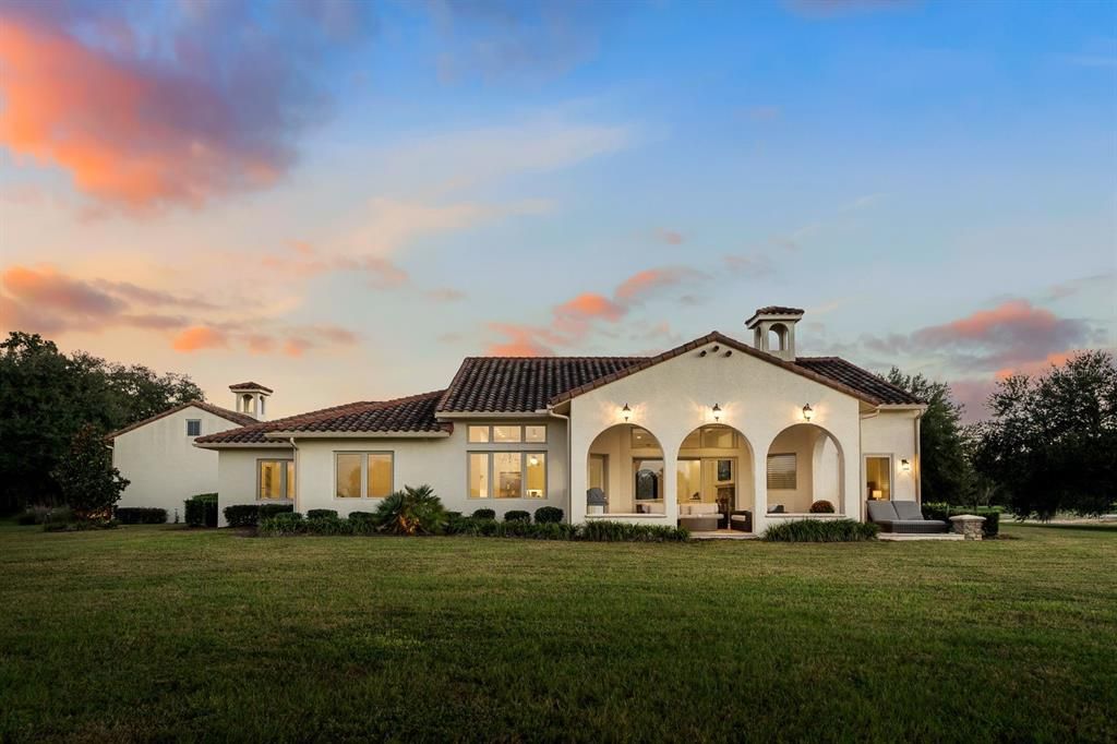 For Sale: $2,250,000 (3 beds, 3 baths, 2932 Square Feet)