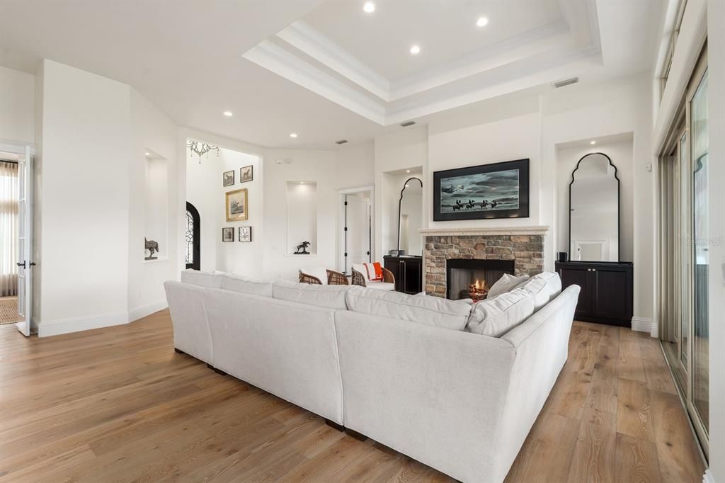 For Sale: $2,250,000 (3 beds, 3 baths, 2932 Square Feet)