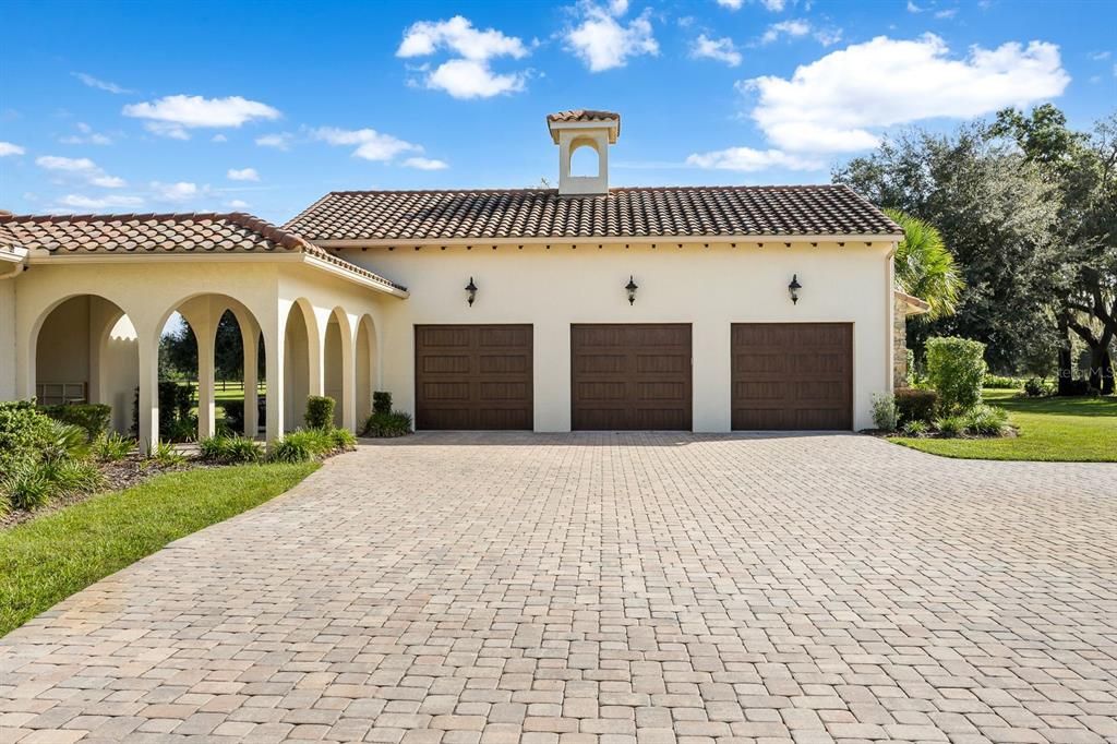 For Sale: $2,250,000 (3 beds, 3 baths, 2932 Square Feet)