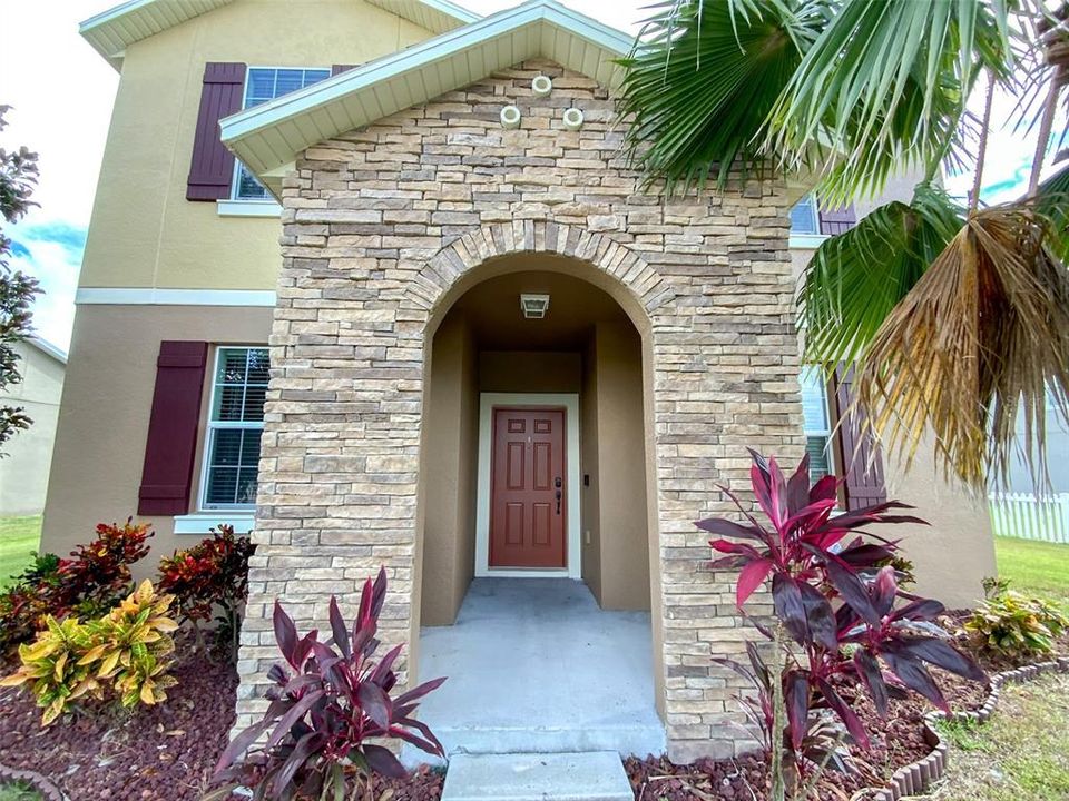 En Venta: $390,000 (5 camas, 3 baños, 2455 Pies cuadrados)