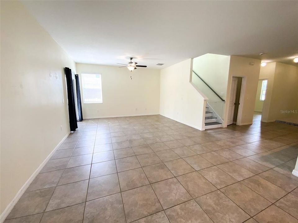 En Venta: $390,000 (5 camas, 3 baños, 2455 Pies cuadrados)