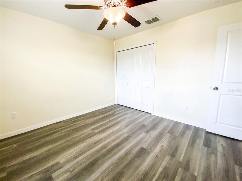 En Venta: $390,000 (5 camas, 3 baños, 2455 Pies cuadrados)