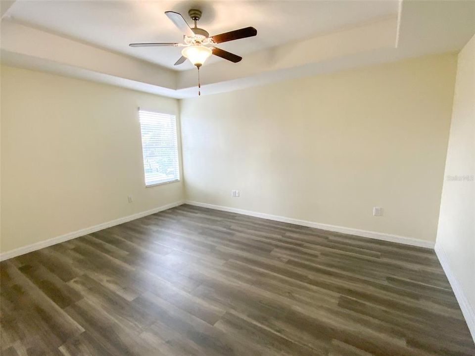 En Venta: $390,000 (5 camas, 3 baños, 2455 Pies cuadrados)