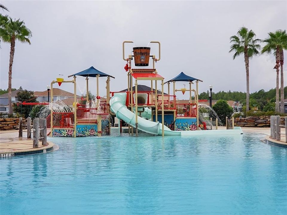 En Venta: $390,000 (5 camas, 3 baños, 2455 Pies cuadrados)