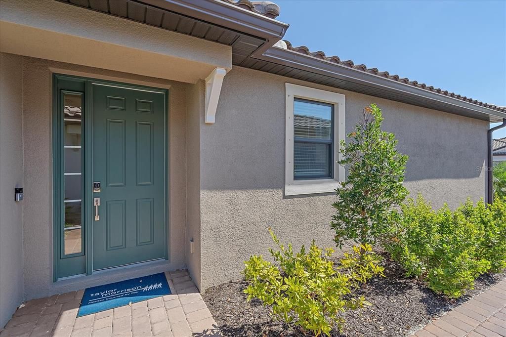 合同活跃: $435,000 (2 贝兹, 2 浴室, 1533 平方英尺)