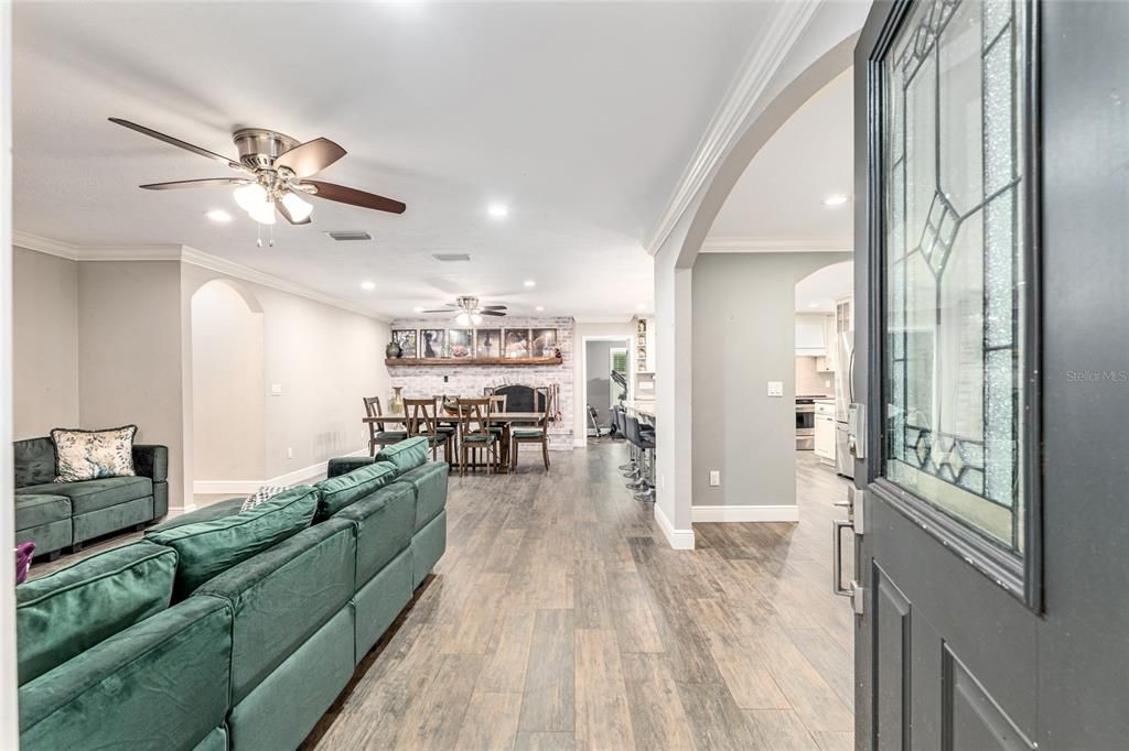 For Sale: $820,000 (3 beds, 3 baths, 2653 Square Feet)