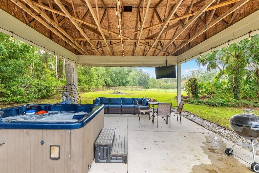 For Sale: $820,000 (3 beds, 3 baths, 2653 Square Feet)