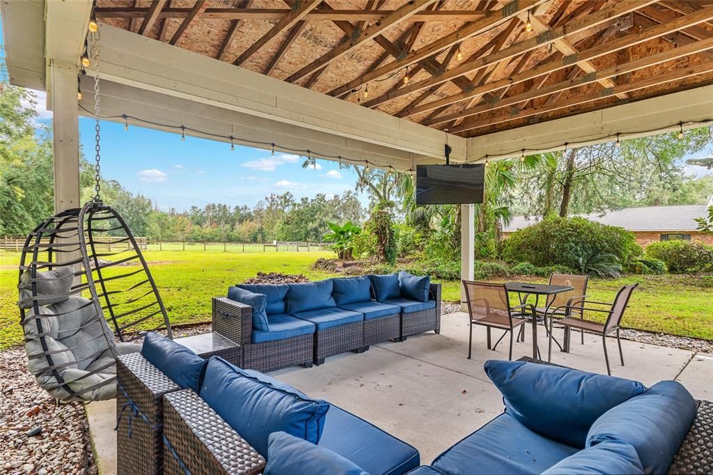 For Sale: $820,000 (3 beds, 3 baths, 2653 Square Feet)