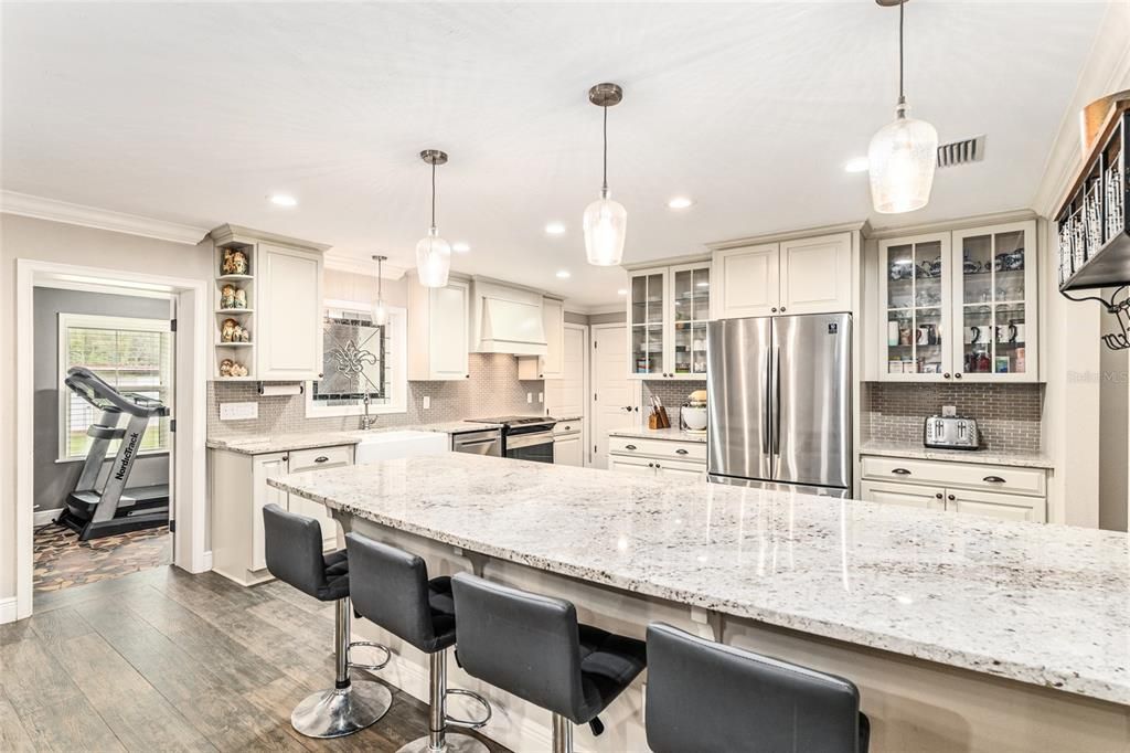 For Sale: $820,000 (3 beds, 3 baths, 2653 Square Feet)