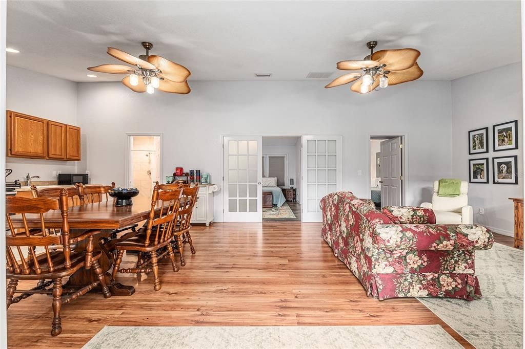 For Sale: $820,000 (3 beds, 3 baths, 2653 Square Feet)