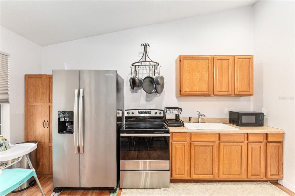 For Sale: $820,000 (3 beds, 3 baths, 2653 Square Feet)