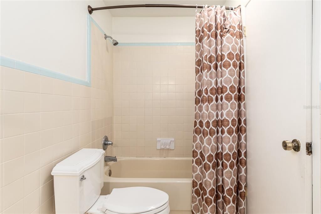 For Sale: $820,000 (3 beds, 3 baths, 2653 Square Feet)