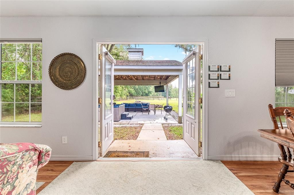 For Sale: $820,000 (3 beds, 3 baths, 2653 Square Feet)