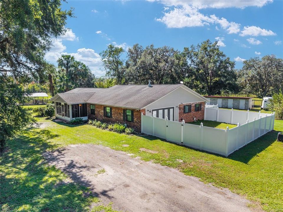 For Sale: $820,000 (3 beds, 3 baths, 2653 Square Feet)