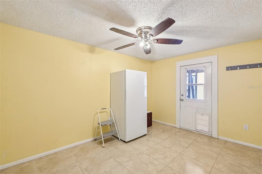 En Venta: $314,900 (3 camas, 2 baños, 1076 Pies cuadrados)