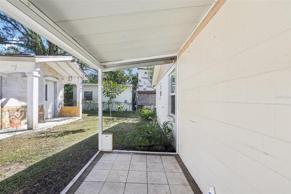 En Venta: $314,900 (3 camas, 2 baños, 1076 Pies cuadrados)