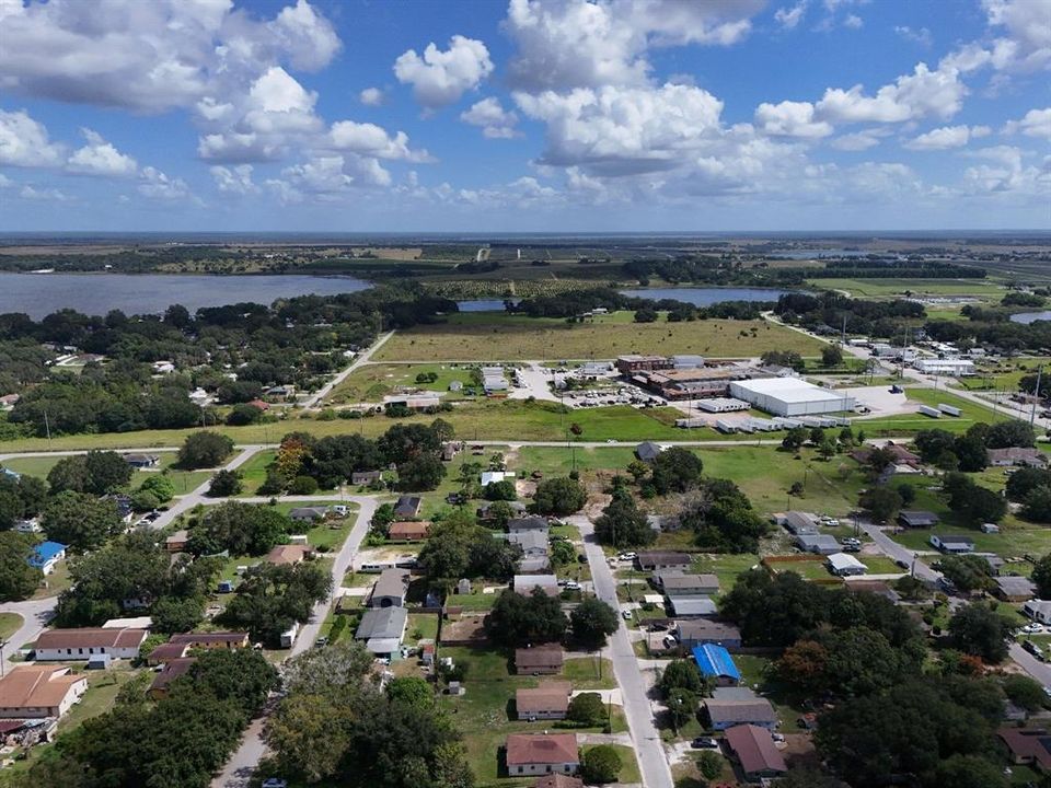 На продажу: $26,000 (0.27 acres)