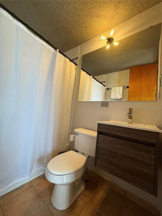 В аренду: $2,200 (2 спален, 2 ванн, 1500 Квадратных фут)