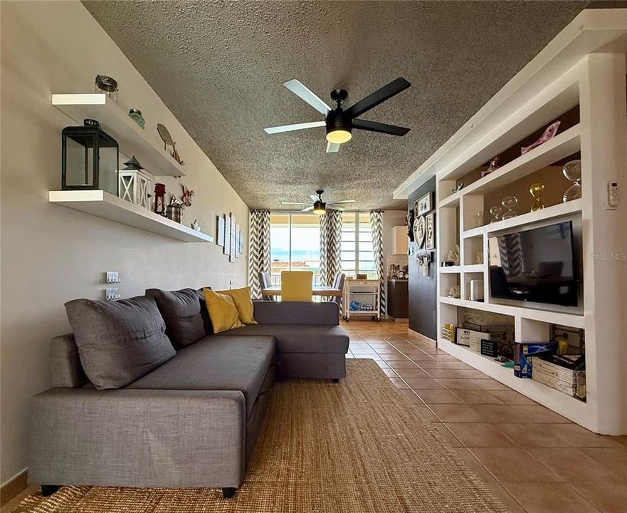 В аренду: $2,200 (2 спален, 2 ванн, 1500 Квадратных фут)