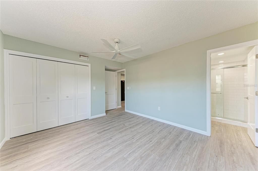 For Sale: $440,000 (2 beds, 2 baths, 1023 Square Feet)