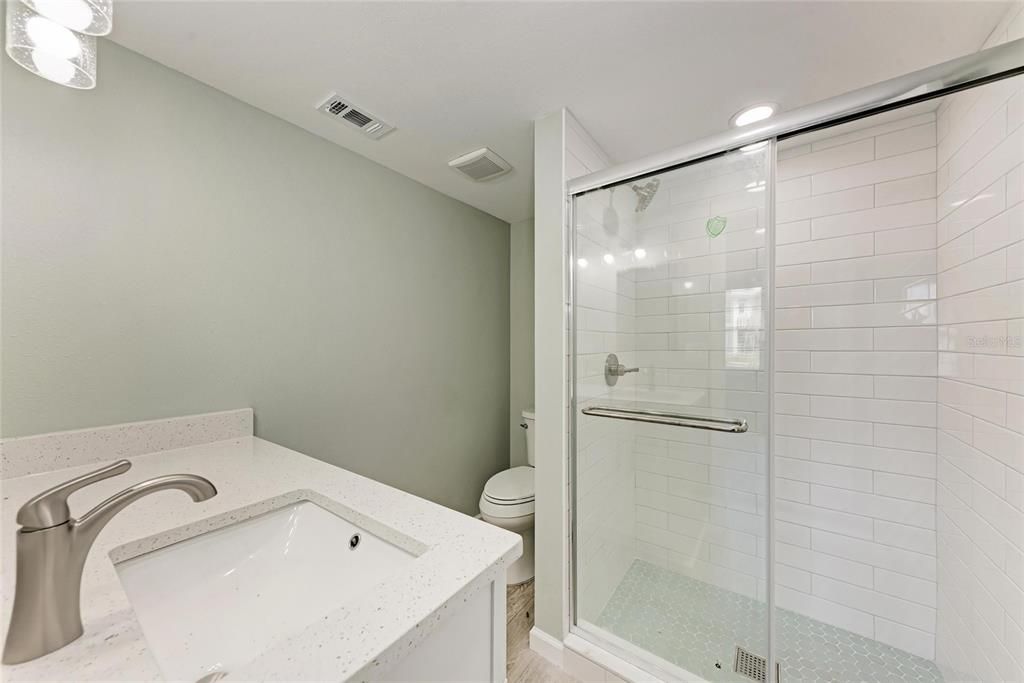 For Sale: $440,000 (2 beds, 2 baths, 1023 Square Feet)