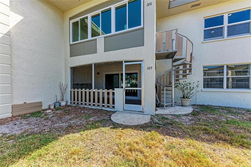 For Sale: $440,000 (2 beds, 2 baths, 1023 Square Feet)