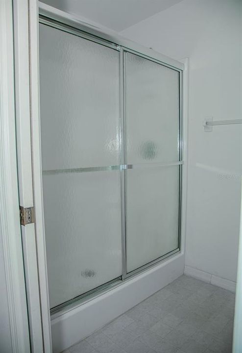 For Sale: $229,900 (2 beds, 2 baths, 1321 Square Feet)