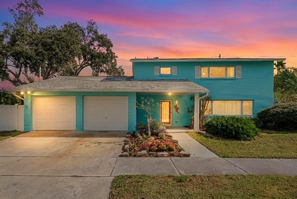 На продажу: $1,175,000 (4 спален, 3 ванн, 2028 Квадратных фут)