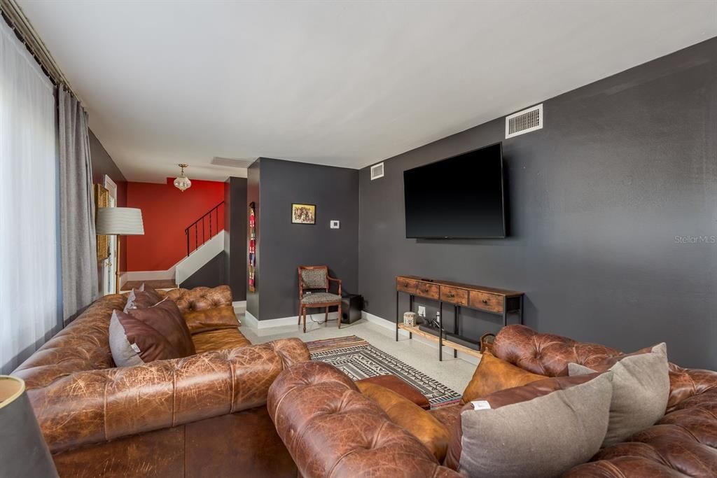 На продажу: $1,175,000 (4 спален, 3 ванн, 2028 Квадратных фут)