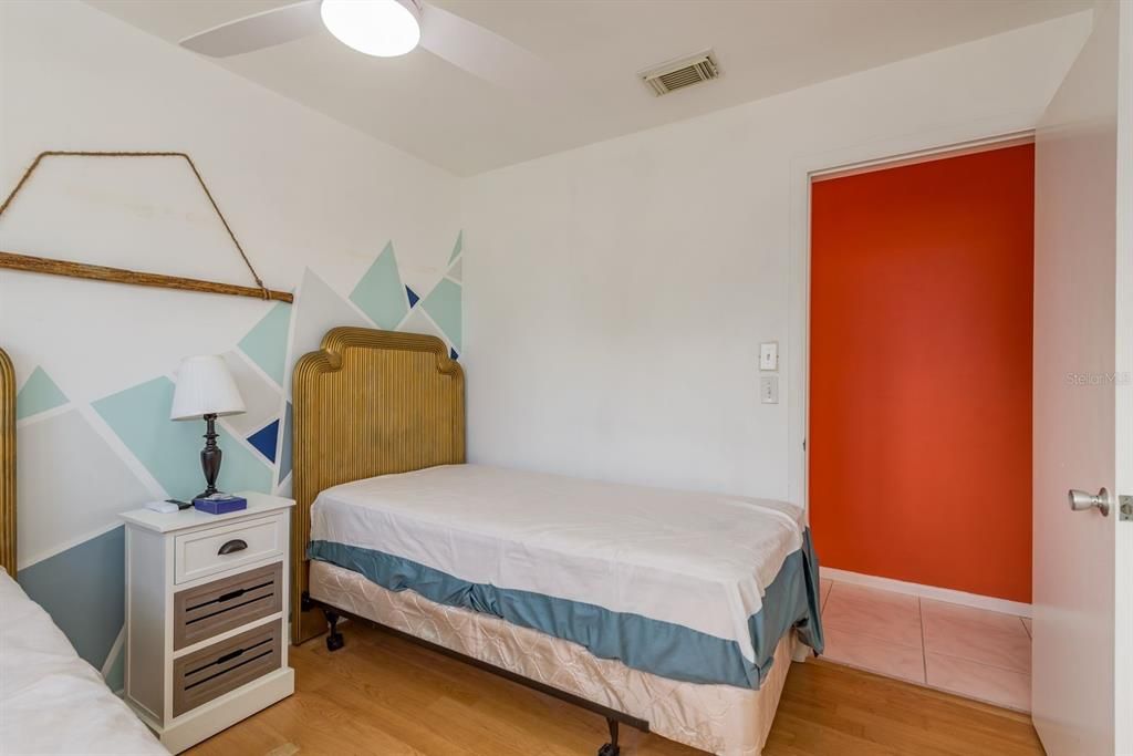 На продажу: $1,175,000 (4 спален, 3 ванн, 2028 Квадратных фут)