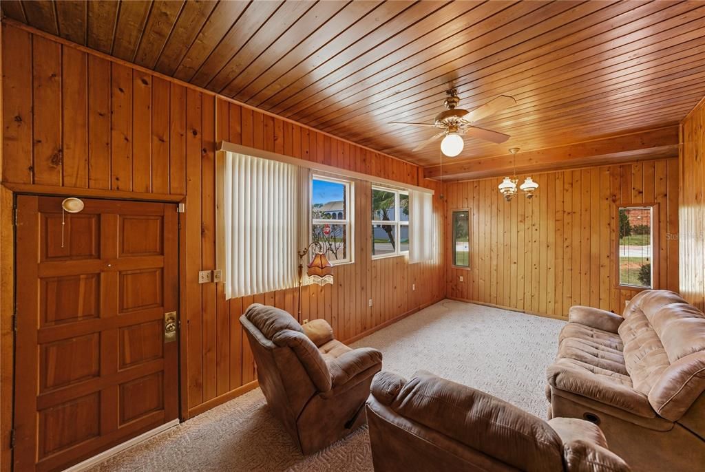 待售: $359,999 (3 贝兹, 2 浴室, 1313 平方英尺)