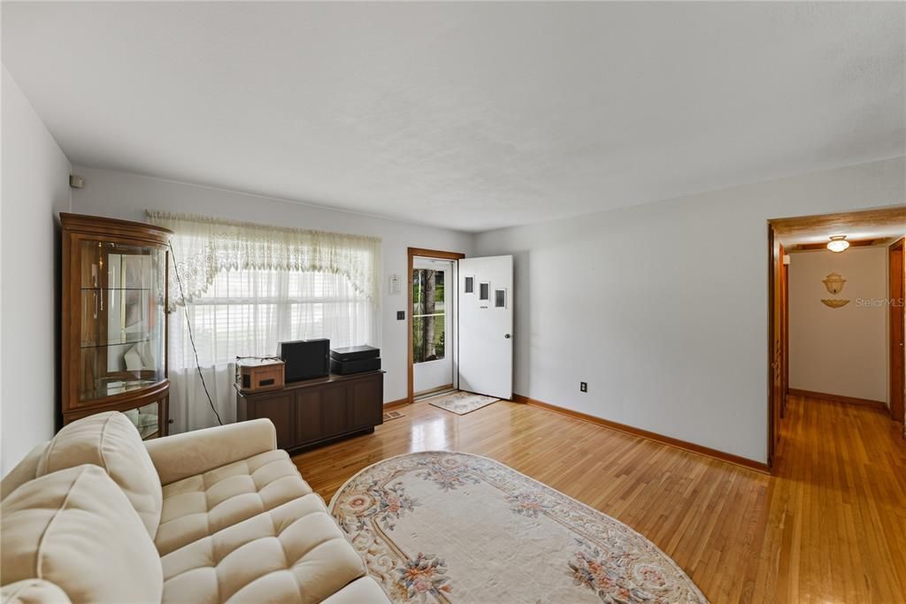 待售: $359,999 (3 贝兹, 2 浴室, 1313 平方英尺)