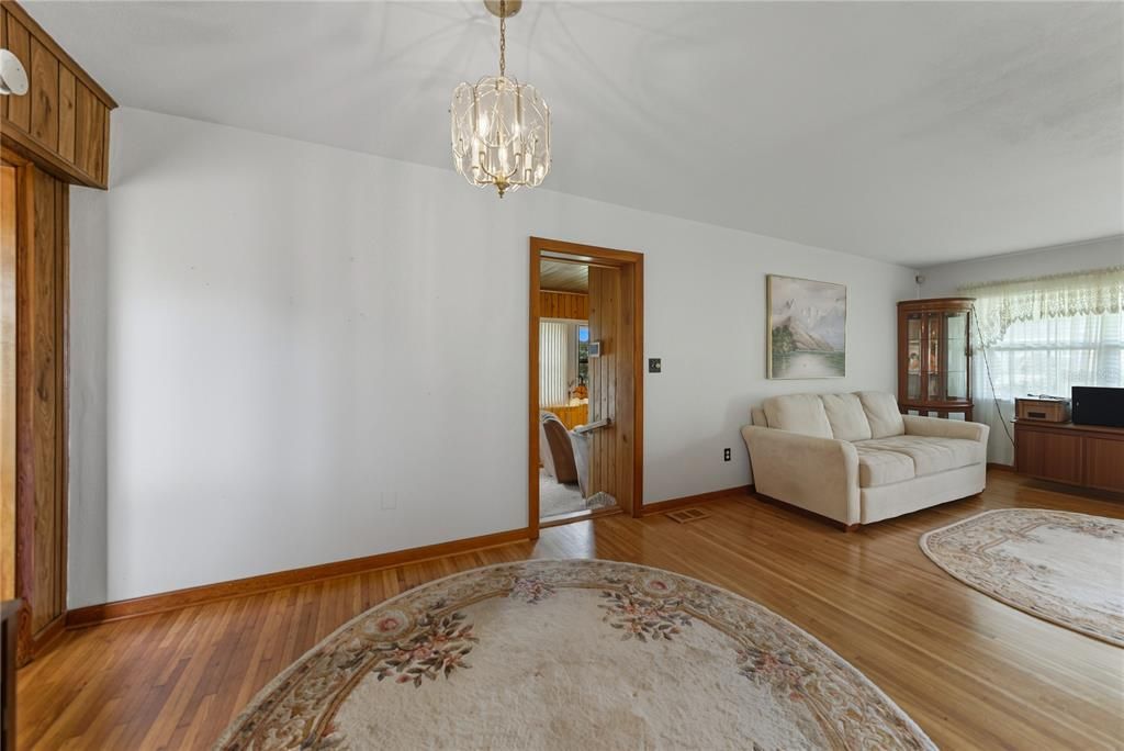 待售: $359,999 (3 贝兹, 2 浴室, 1313 平方英尺)