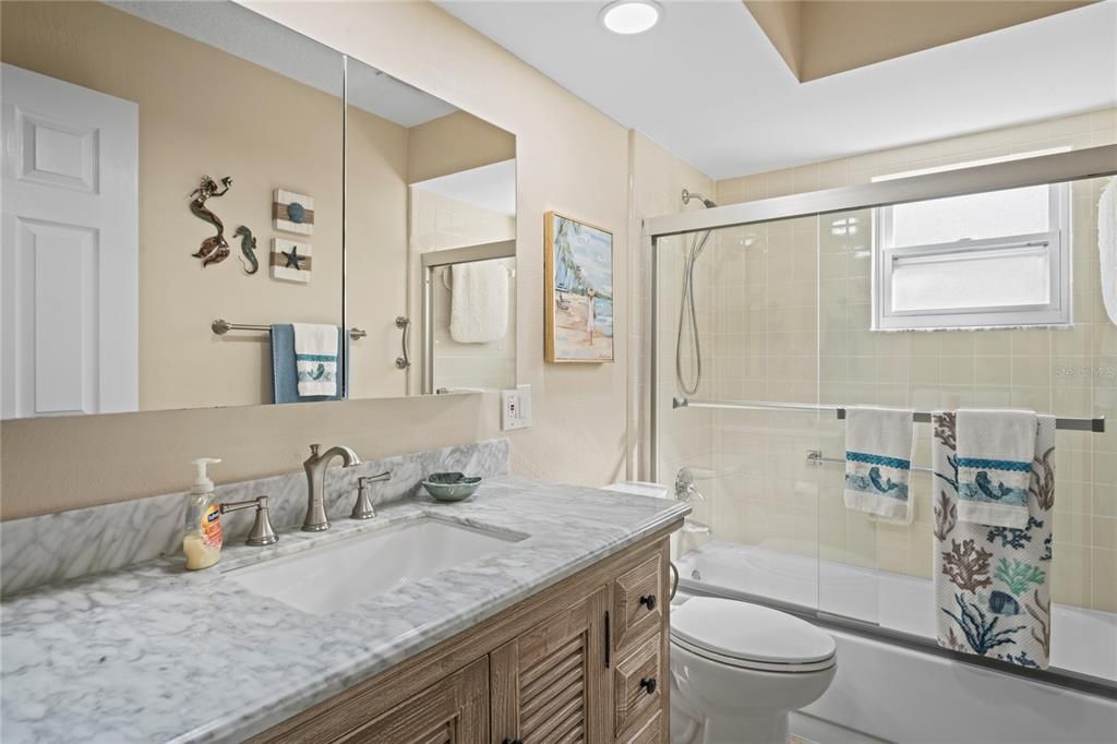 For Sale: $378,000 (2 beds, 2 baths, 1752 Square Feet)