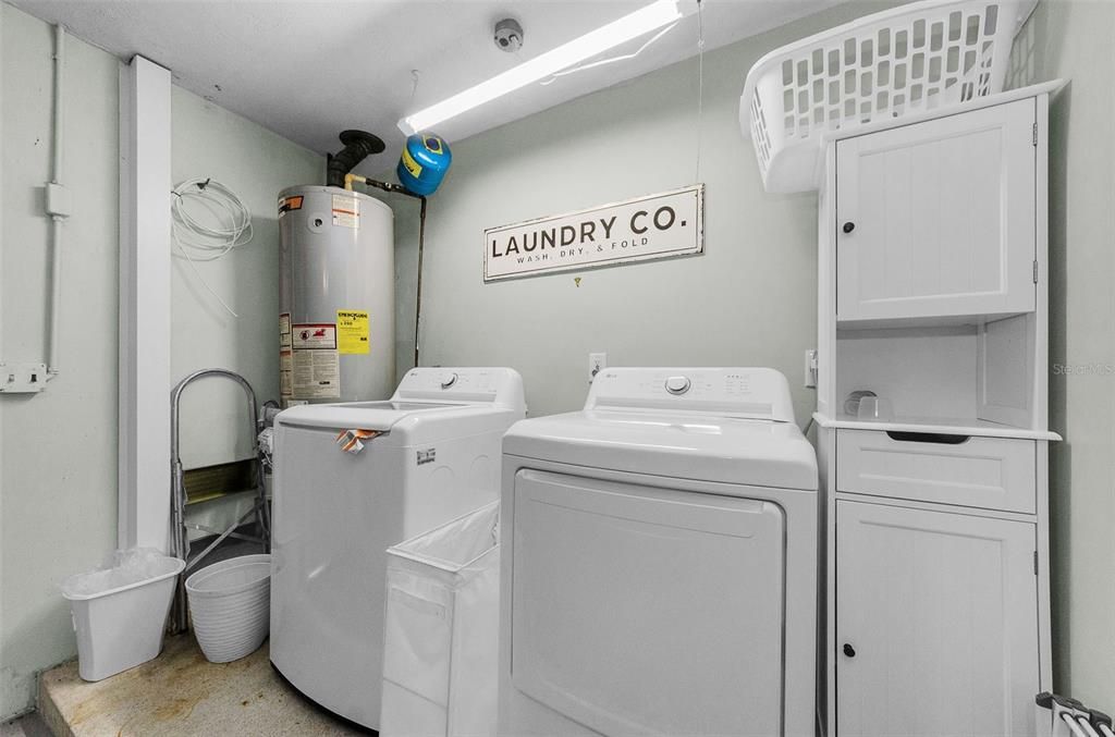 Active With Contract: $3,500 (2 beds, 2 baths, 1379 Square Feet)