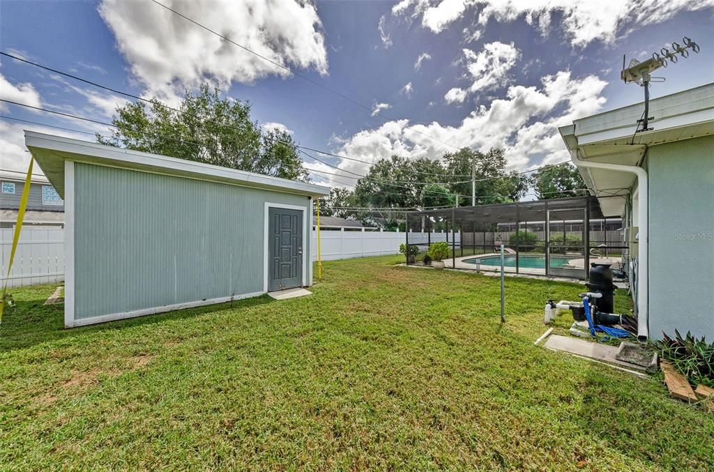 Active With Contract: $3,500 (2 beds, 2 baths, 1379 Square Feet)