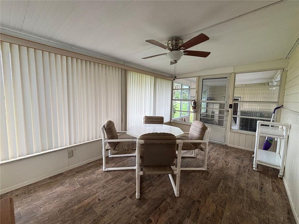 待售: $149,000 (2 贝兹, 2 浴室, 1024 平方英尺)